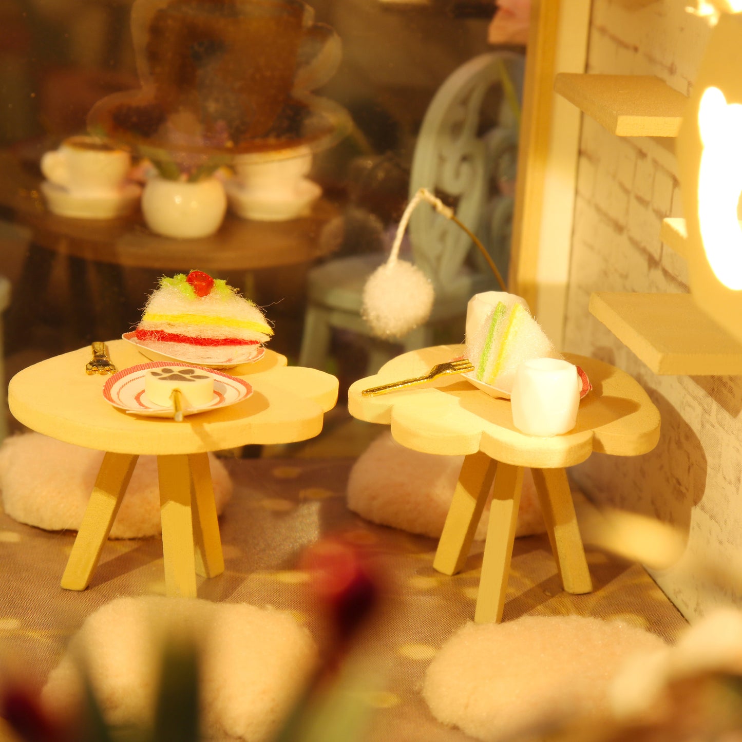 M2111 Cat Garden Cafe DIY Miniature Dollhouse Kit