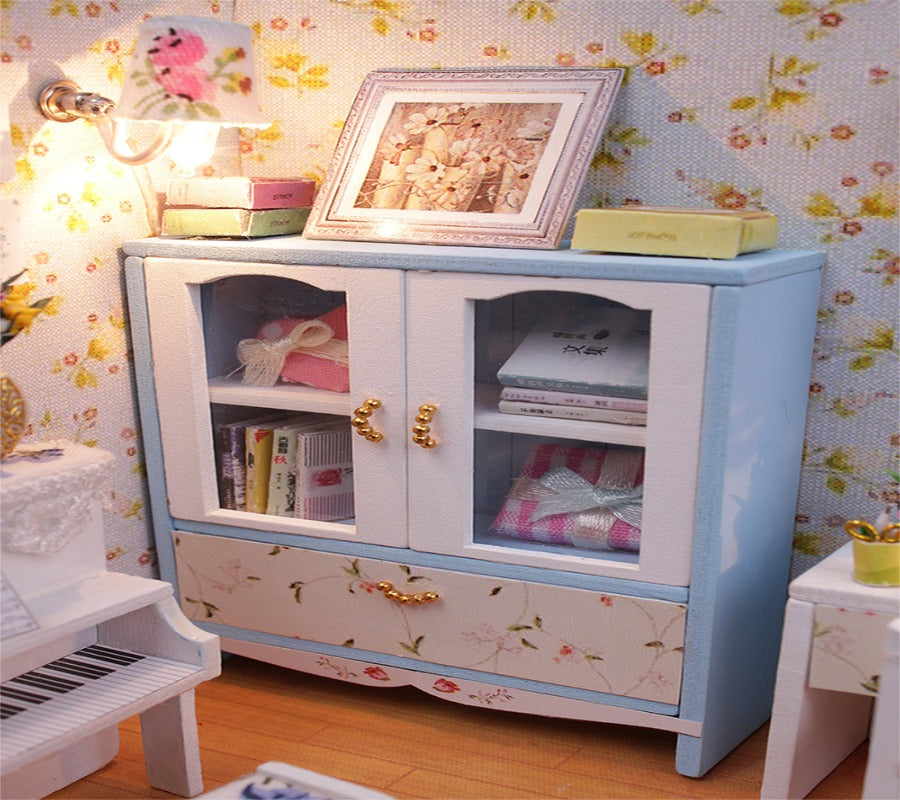 M011 Hemiola's Room DIY Miniature Dollhouse Kit
