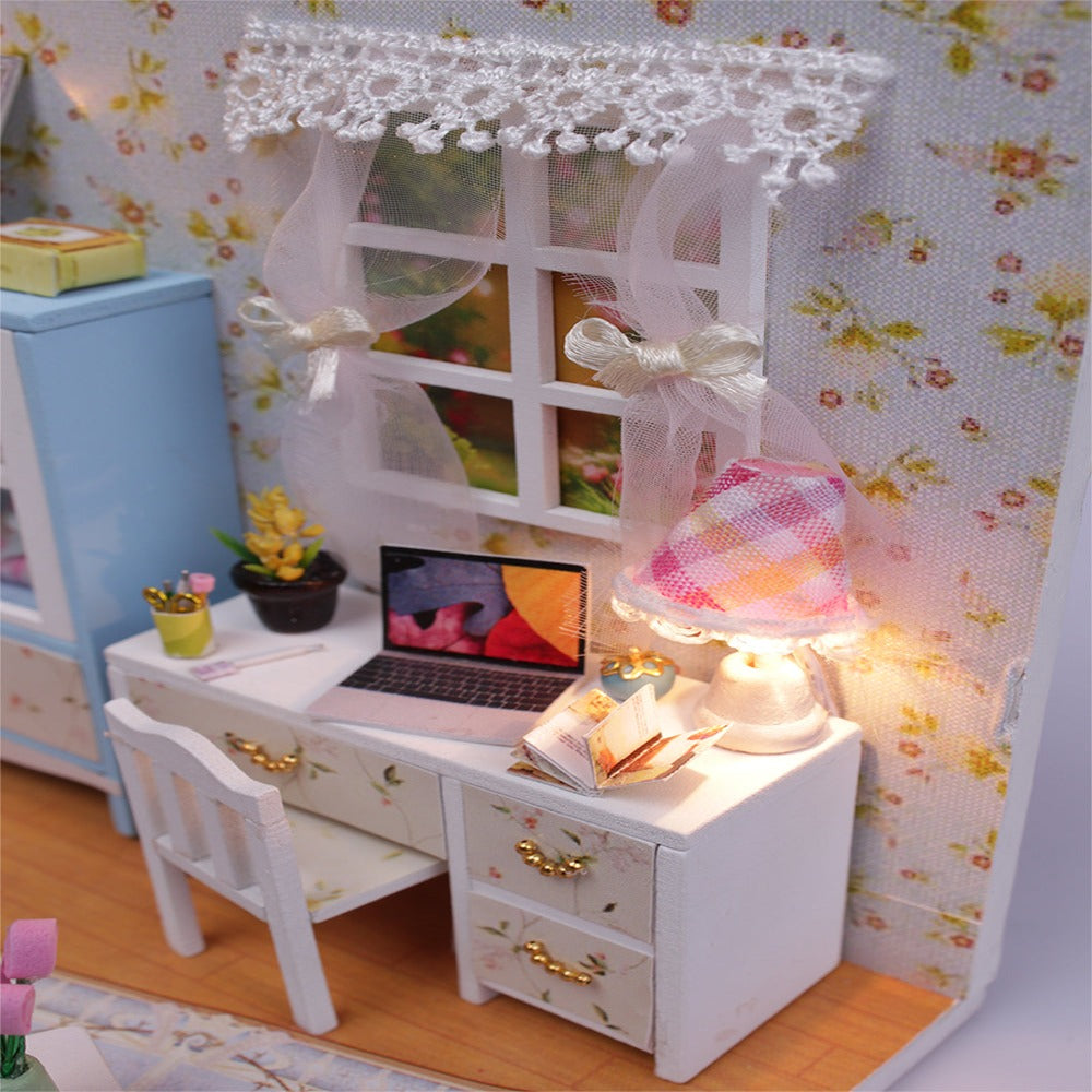 M011 Hemiola's Room DIY Miniature Dollhouse Kit